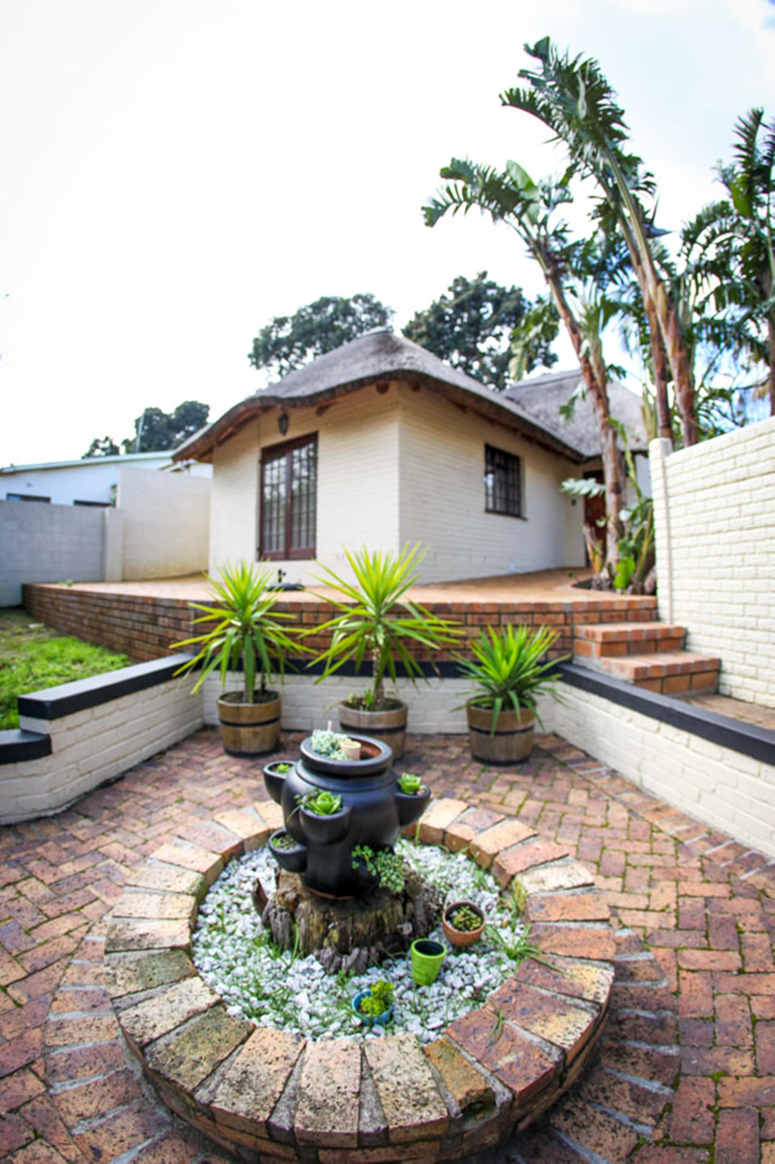 Winelands Villa Guesthouse And Cottages Сомерсет-Уэст Экстерьер фото